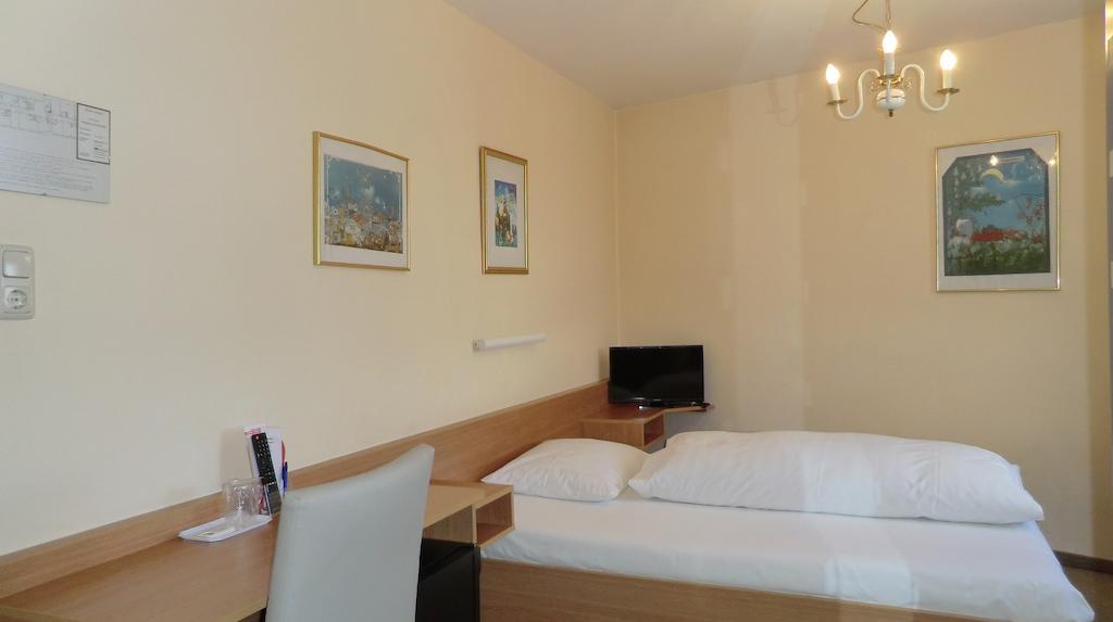 Hotel Simon Gauting Chambre photo