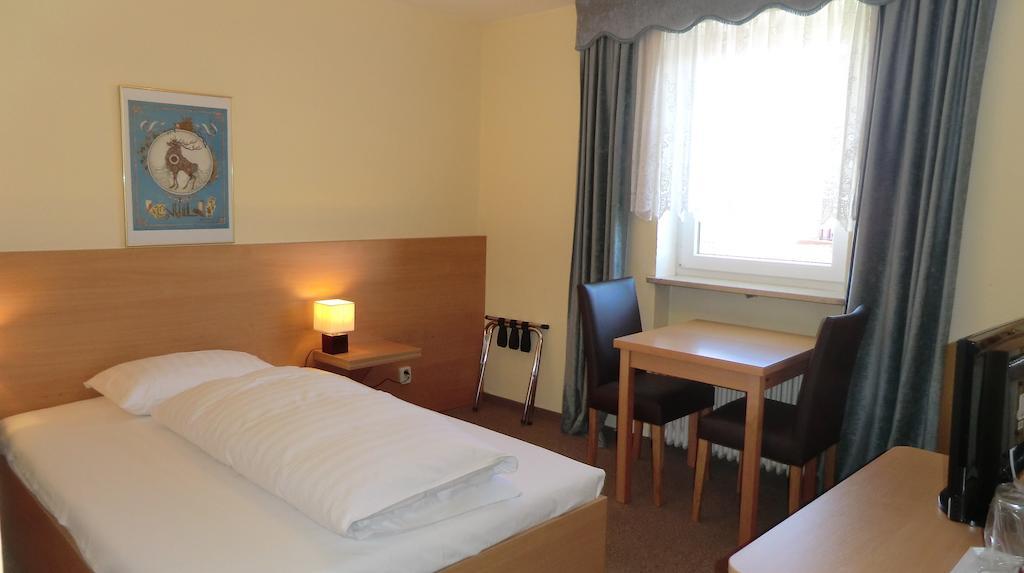 Hotel Simon Gauting Chambre photo
